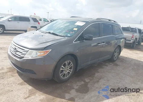 2013 Honda Odyssey Ex-L z USA, uszkodzony, nr VIN 5FNRL5H66DB069061